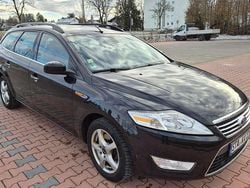 Schwarz Gebraucht 2010 Ford Mondeo Ghia Kombi | 2.000 € (Fairer Preis)