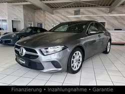 Grau Gebraucht 2020 Mercedes A180 Limousine | 23.600 € (Fairer Preis)