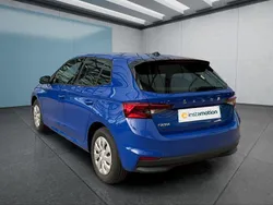 Blau Gebraucht 2023 Skoda Fabia Limousine | 14.849 € (Guter Preis)