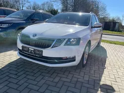 Weiß Gebraucht 2020 Skoda Octavia Style Kombi | 18.490 € (Guter Preis)