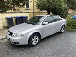 Silber Gebraucht 2003 Audi A4 Limousine | 2.000 € (Fairer Preis)