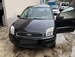 Schwarz Gebraucht 2005 Ford Fusion Kleinwagen | 800 € (Guter Preis)