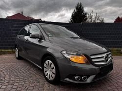 Grau Gebraucht 2014 Mercedes B180 Van / Kleinbus | 4.850 € (Guter Preis)