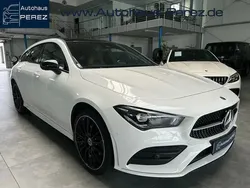 Weiß Gebraucht 2021 Mercedes CLA250e Shooting Brake AMG Kombi | 29.899 € (Fairer Preis)