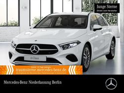 Weiß Gebraucht 2024 Mercedes A250 Advanced Limousine | 29.590 € (Guter Preis)