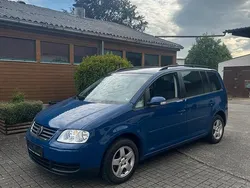 Blau Gebraucht 2006 VW Touran Van / Kleinbus | 4.199 € (Etwas zu teuer)