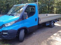 Blau Gebraucht 2014 Iveco Daily | 16.500 € (Teuer)