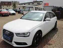 Weiß Gebraucht 2012 Audi A4 Attraction Kombi | 6.900 € (Superpreis)