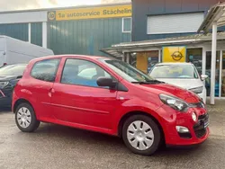 Rot Gebraucht 2012 Renault Twingo Expression Kleinwagen | 3.980 € (Etwas zu teuer)