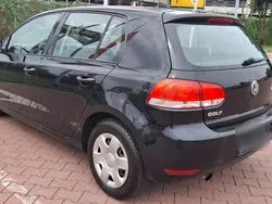 Schwarz Gebraucht 2011 VW Golf VI Comfortline Kleinwagen | 2.999 € (Superpreis)