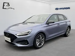 Blau Gebraucht 2024 Hyundai i30 Advantage Limousine | 24.990 € (Etwas zu teuer)