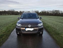 Braun Gebraucht 2012 VW Touareg SUV | 8.900 € (Fairer Preis)