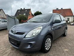 Grau Gebraucht 2010 Hyundai i20 Classic Kleinwagen | 3.290 € (Fairer Preis)
