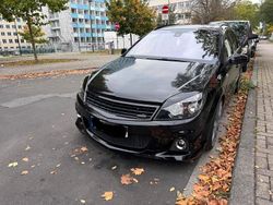 Schwarz Gebraucht 2005 Opel Astra Kombi | 5.999 €