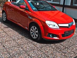Rot Gebraucht 2005 Opel Tigra Cabrio | 950 € (Superpreis)