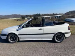 Weiß Gebraucht 1993 VW Golf Cabriolet Classicline Cabrio | 3.900 €