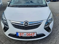 Weiß Gebraucht 2012 Opel Zafira Tourer Sport Van / Kleinbus | 7.000 € (Fairer Preis)