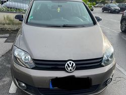 Grau Gebraucht 2013 VW Golf Plus Match Van / Kleinbus | 10.000 € (Fairer Preis)