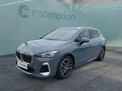 Grau Gebraucht 2023 BMW 218 Active Tourer Van / Kleinbus | 30.699 € (Fairer Preis)