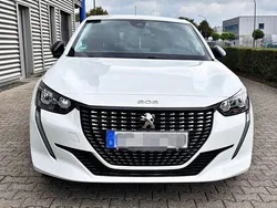 Weiß Gebraucht 2022 Peugeot 208 Kleinwagen | 13.400 € (Fairer Preis)