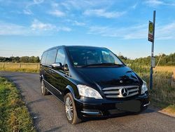 Schwarz Gebraucht 2012 Mercedes Viano Van / Kleinbus | 16.900 €