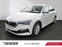Weiß Gebraucht 2022 Skoda Scala Ambition Kleinwagen | 17.350 € (Guter Preis)