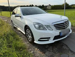 Weiß Gebraucht 2012 Mercedes E220 Avantgarde Kombi | 7.999 € (Guter Preis)