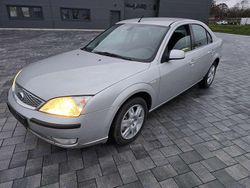 Silber Gebraucht 2006 Ford Mondeo Ghia Kleinwagen | 4.500 € (Teuer)