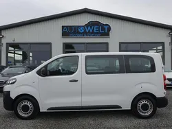 Weiß Gebraucht 2017 Citroën Jumpy Van / Kleinbus | 16.990 €