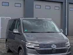 Grau Gebraucht 2021 VW T6.1 Van | 49.999 € (Teuer)