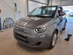 Grau Gebraucht 2023 Fiat 500e Cabrio | 23.888 € (Guter Preis)