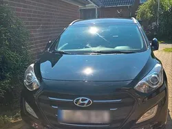 Schwarz Gebraucht 2015 Hyundai i30 Style Kombi | 9.800 € (Fairer Preis)