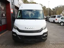 Weiß Gebraucht 2019 Iveco Daily Van / Kleinbus | 16.950 € (Superpreis)
