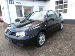 Schwarz Gebraucht 2002 VW Golf Cabriolet Highline Cabrio | 10.990 €