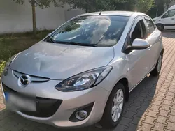 Silber Gebraucht 2011 Mazda 2 Kleinwagen | 6.500 € (Fairer Preis)