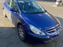 Farbe china blau/metallic Gebraucht 2005 Peugeot 307 Filou Limousine | 1.750 € (Fairer Preis)