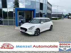 Weiß Gebraucht 2025 Suzuki Swift Comfort+ Limousine | 19.490 € (Teuer)