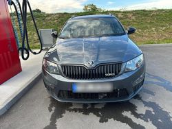 Grau Gebraucht 2015 Skoda Octavia RS Kombi | 10.800 € (Fairer Preis)