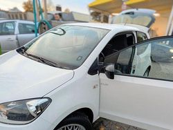 Weiß Gebraucht 2014 VW up! Edition Kleinwagen | 4.000 € (Fairer Preis)