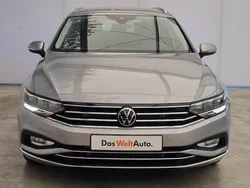 Pyritsilber Gebraucht 2022 VW Passat Elegance Kombi | 37.990 €