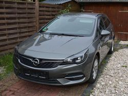 Grau Gebraucht 2020 Opel Astra Edition Kombi | 10.600 € (Guter Preis)
