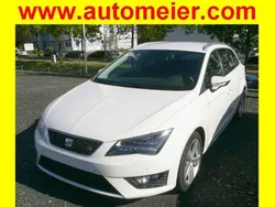 Weiss Gebraucht 2016 Seat Leon Limousine | 11.990 € (Fairer Preis)