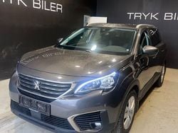 Grau Gebraucht 2019 Peugeot 5008 Active Van / Kleinbus | 8.000 € (Guter Preis)