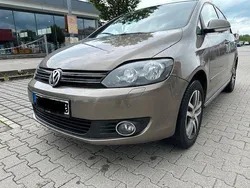 Braun Gebraucht 2013 VW Golf Plus Comfortline Van / Kleinbus | 5.299 € (Guter Preis)