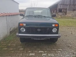 Grün Gebraucht 2011 Lada niva SUV | 3.000 €