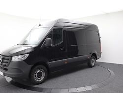 Tiefschwarz Gebraucht 2024 Mercedes Sprinter Van | 49.350 € (Teuer)