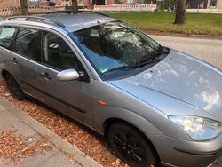 Silber Gebraucht 2003 Ford Focus Kombi | 1.250 € (Fairer Preis)