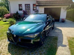 Grün Gebraucht 2021 Alfa Romeo Giulia Ti Limousine | 41.900 €