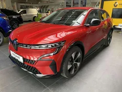 Dezirrot metallic Gebraucht 2023 Renault Mégane Evolution Limousine | 19.990 € (Superpreis)