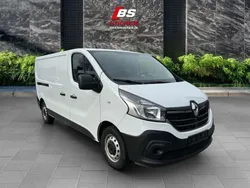 Blanc glacier Gebraucht 2021 Renault Trafic Komfort Van | 15.990 € (Guter Preis)